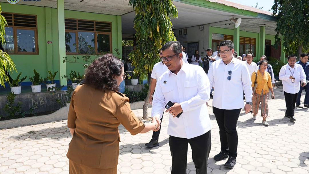 BGN Kota Bengkulu Bersama BPOM dan PCO RI Tinjau Pelaksanaan MBG di Kupang
