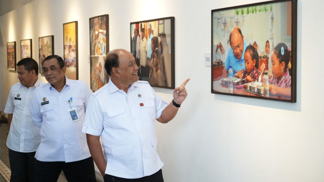 Kepala Badan Gizi Nasional Kota Bengkulu Apresiasi Pameran Fotografi Satu Tahun BGN Kota Bengkulu